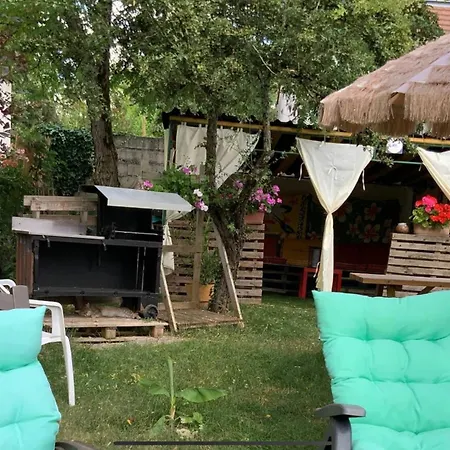 Maison D'Hotes Acces Piscine La Chaussée-Saint-Victor Exterior foto
